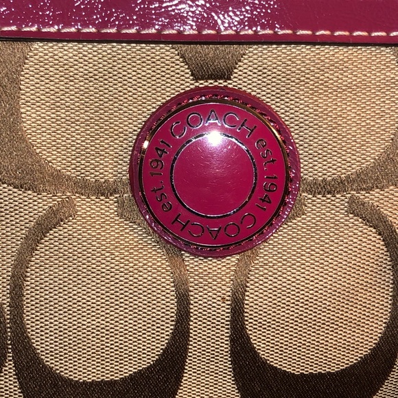 💖Coach Magenta & Tan Signature Handbag💖 - Picture 3 of 8